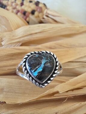 Gorgeous Native American Navajo Black Jack Turquoise & Sterling Heart Ring 🖤🩵